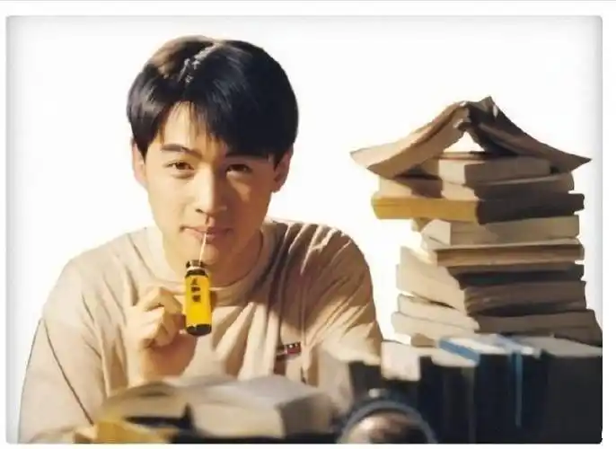 胡歌在中戏专业成绩第二