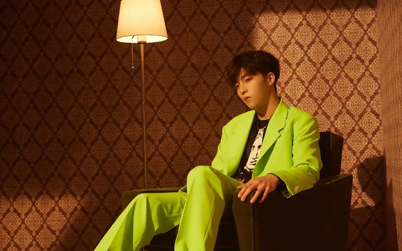 陈立农帅气前卫写真桌面壁纸