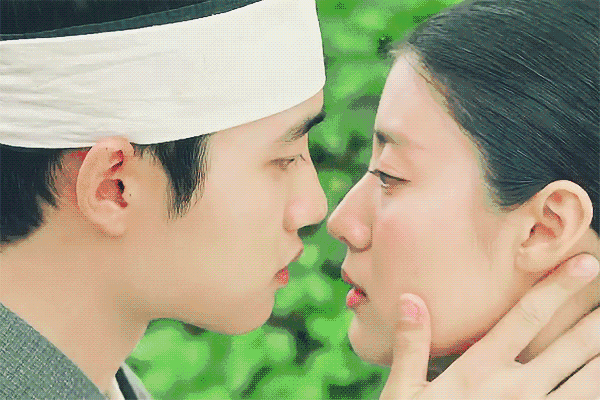 哪位地人吻戏最