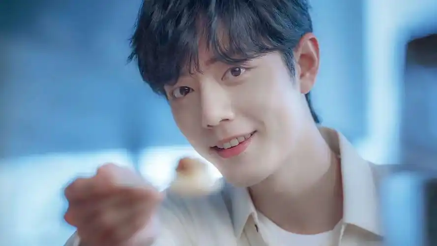 肖战电脑桌面壁纸 .