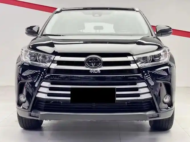 21年丰田汉兰达,21款2.0t两驱豪华版7座,原版车况,实际公里数