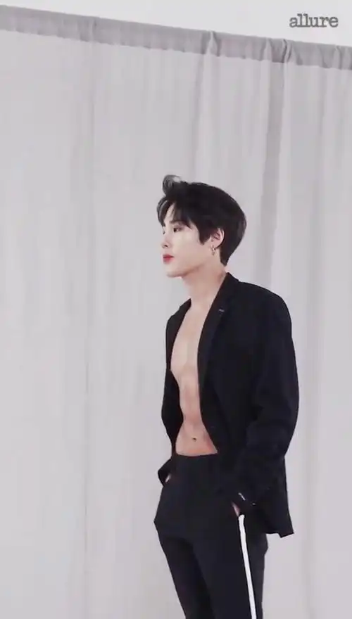 这个腹肌是真实的吗