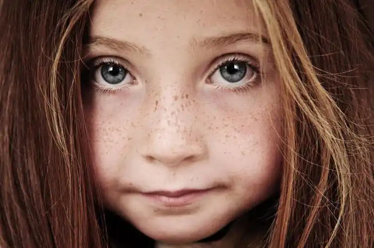 眉毛,睫毛,一个人,站,横图,黑白,室内,白天,正面,欧洲,欧洲人,瞳孔