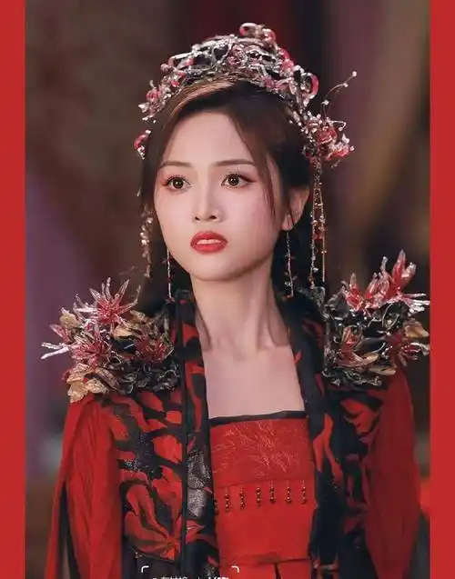 她没有满足自己创造的成绩,回国以后,吴宣仪参加了选秀节目创造101》