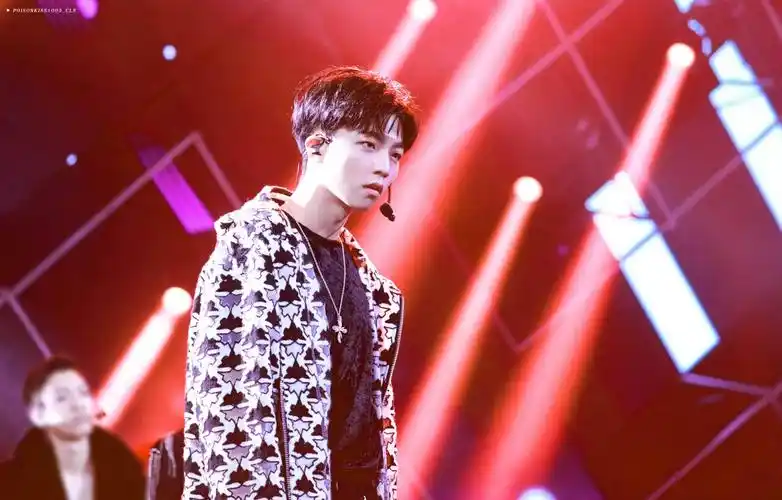 nine percent 男团百分之九少年 9%蔡… - 堆糖,美图壁纸兴趣社区