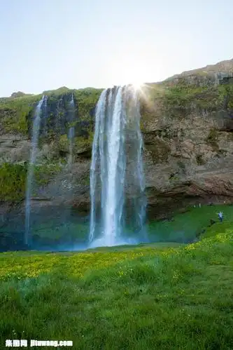 草地流水瀑布 图片素材下载-自然风景-自然景观-图片素材 - 集图网