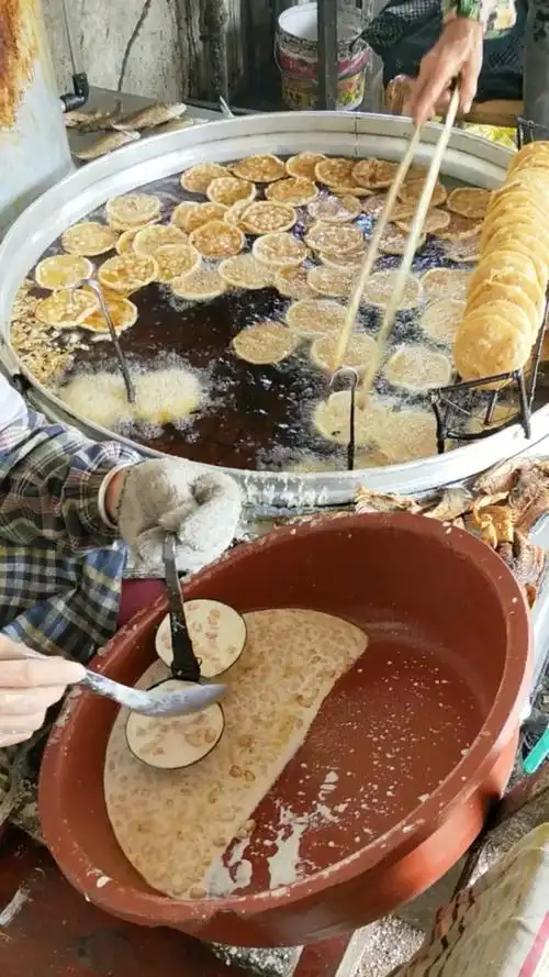 街边小吃炸豌豆,吃过吗?