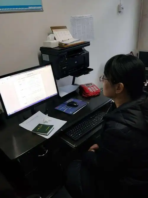 财务科工作照片