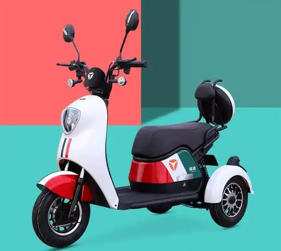 雅迪冠能二代a5电动三轮车评测车型小巧动力足续航远