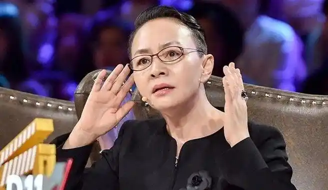 英达|巴图的继母梁欢:29岁嫁给英达,儿子英如镝是她一生的骄傲!