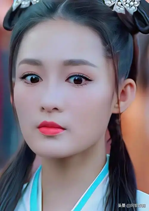 李沁古装照美若天仙