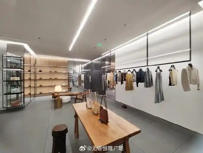 无锡恒隆广场女装精品店全新开幕