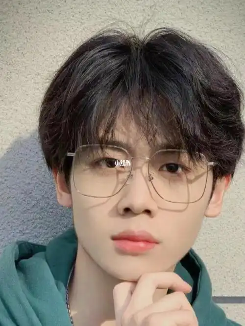 10个男9个成锅盖头 你尝试了几次#男士发型参考  #男士发型 #微分碎盖