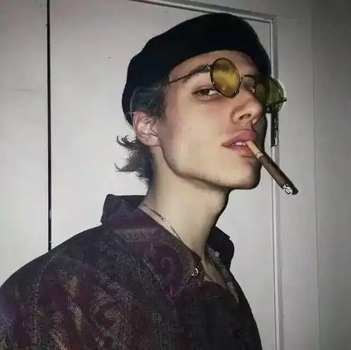 霸气男生头像叼烟侧面 - 搜狗图片搜索