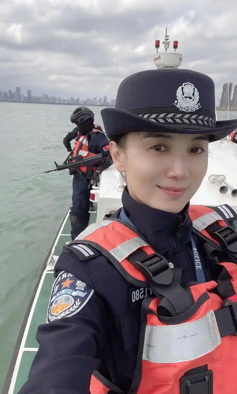 有人一出生她的属性就是老公#宋佳 - 抖音