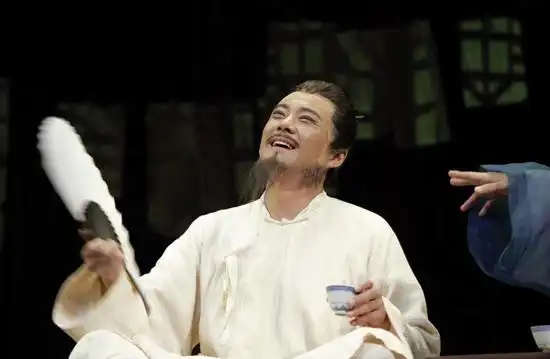 《关汉卿》新登舞台 王斑动情演绎戏剧人的戏剧人生