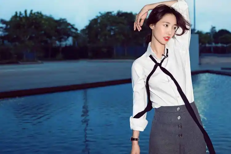 原创35岁白百何胖成大妈,曾经的女神一去不复返?