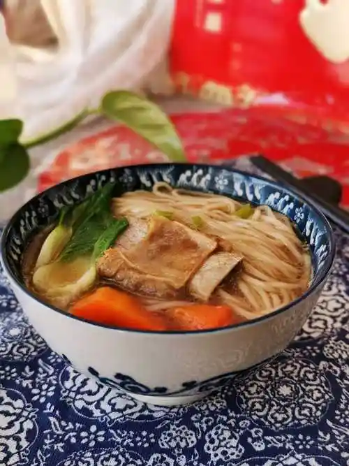 排骨汤面