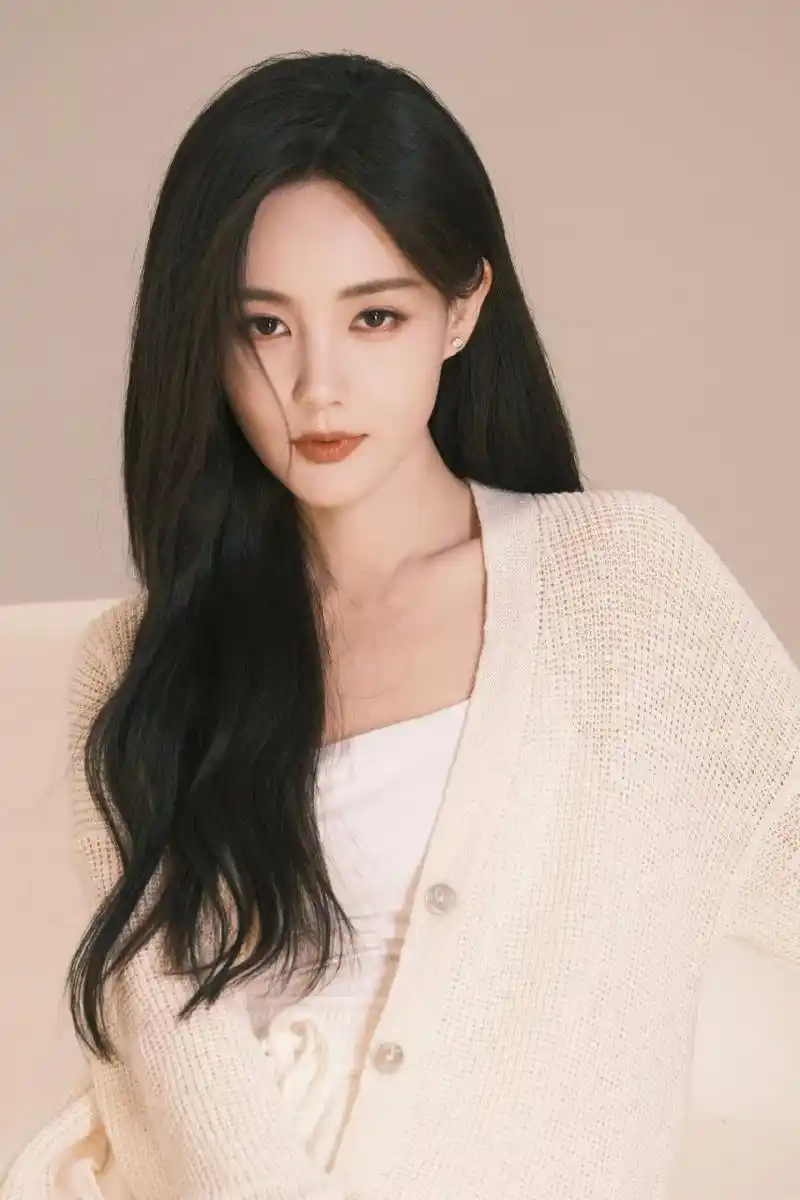 李一桐高清壁纸头像(六十四)[期待]