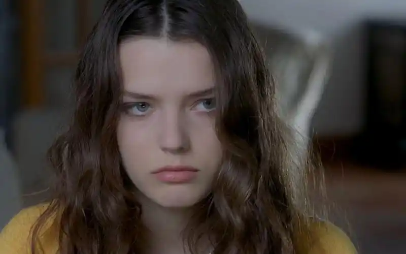 为艺术献身的法国女星——罗克珊·梅斯基达 roxane mesquida