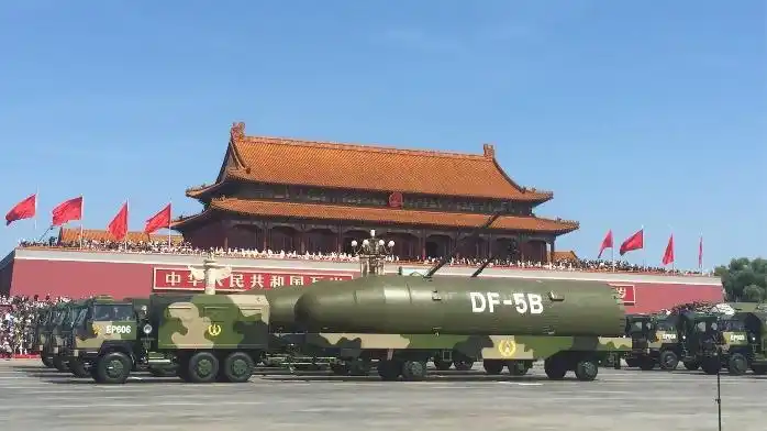 核专家首次披露东风5号性能:射程1.3万公里可携十多枚分导弹头