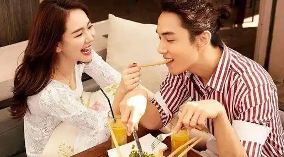 戚薇李承铉怎么认识的 戚薇李承铉女儿为什么叫lucky