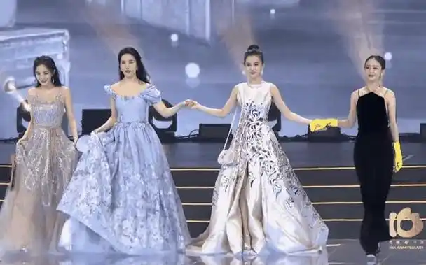 2019年的微博之夜,可谓是前所未有的超越,杨幂,赵丽颖,迪丽热巴,杨紫