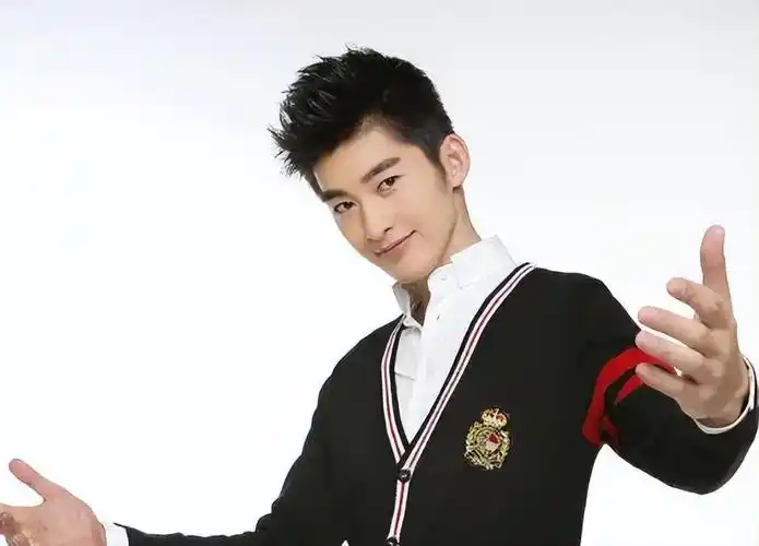 张翰的的眼睛图片由来(密集千眼图是谁弄的)  第2张