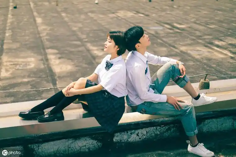 甜甜的恋爱句子,纸短情长,适合发朋友圈秀恩爱