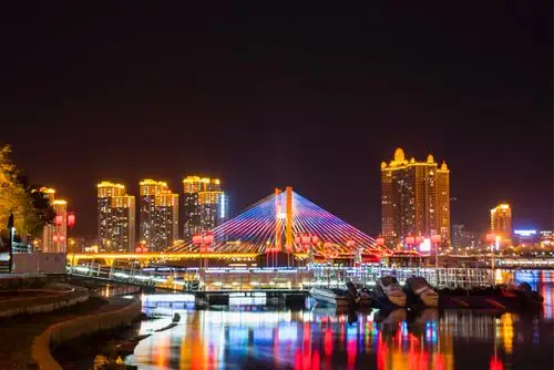 美丽吉林江边夜色