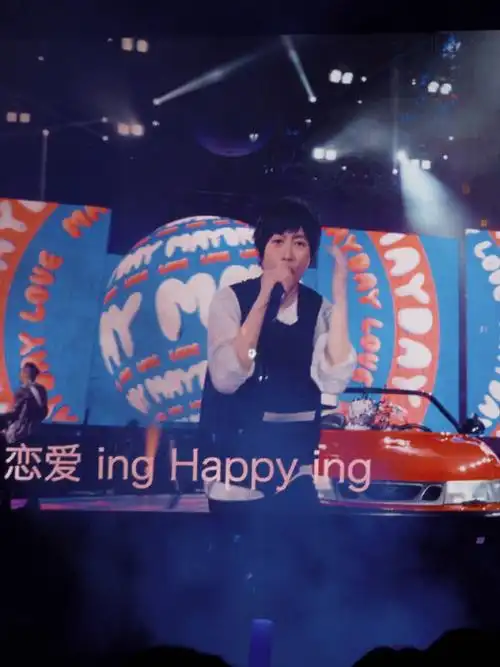 胶片拍就很像以前写真书里那种感觉