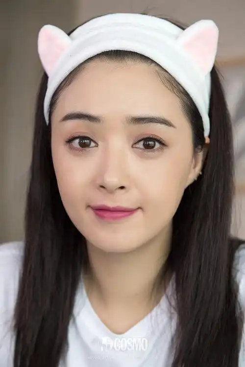 蒋欣素颜还原"掐尖儿妆"却惨遭吐槽?樊姐这样可掐不了尖儿了!