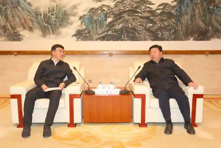 国文清会见天津市委常委滨海新区区委书记连茂君一行