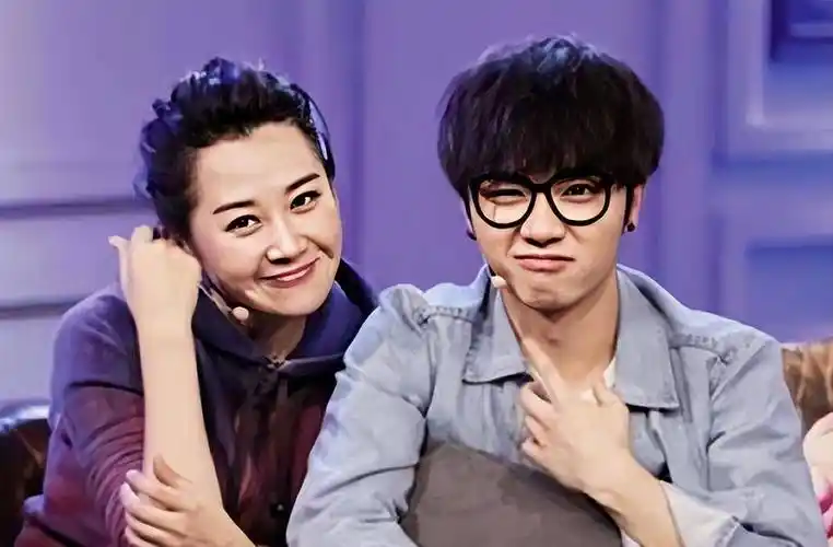 其实明眼人都明白,面对21岁的年龄差距,不管许晴的气质有多好,华晨宇