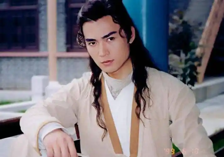 焦恩俊的7个超帅古装,二郎神无法超越,红衣展昭帅爆,这位好绝_角色