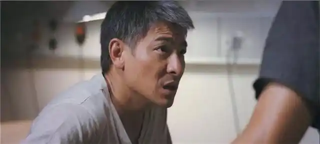 左手哥是什么电影,左手哥是什么电影江湖(刘德华10个"古惑仔"形象)