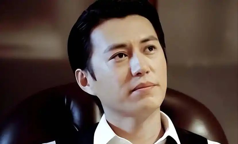 靳东:英雄难过美人关,与江珊在一起5年,最终迎娶了二婚的李佳_电视剧