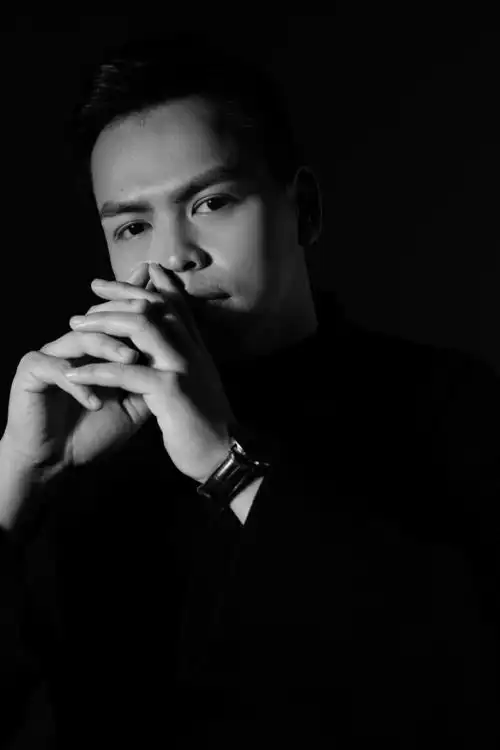 男生黑白肖像客片