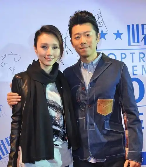 回顾夏雨:结婚不邀请父亲,婚后与母亲明算账,妻子袁泉感到心疼