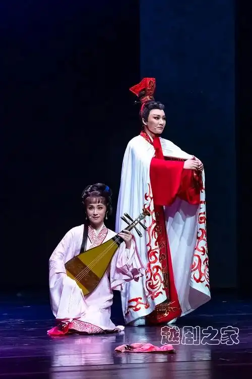 "琵琶"声声传清音——浙江小百花越剧团《琵琶记》观后