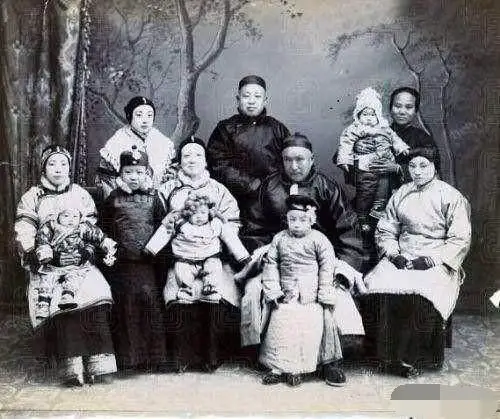 袁世凯由于什么原因而彻底冷落正室于氏