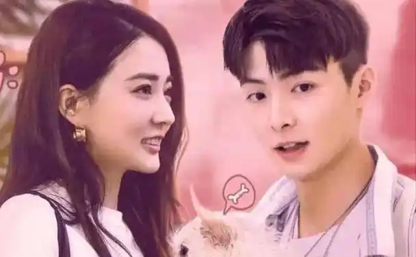 他的这个新女友名字叫做胡冰卿,这也让大家对胡冰卿好感疯狂下降.