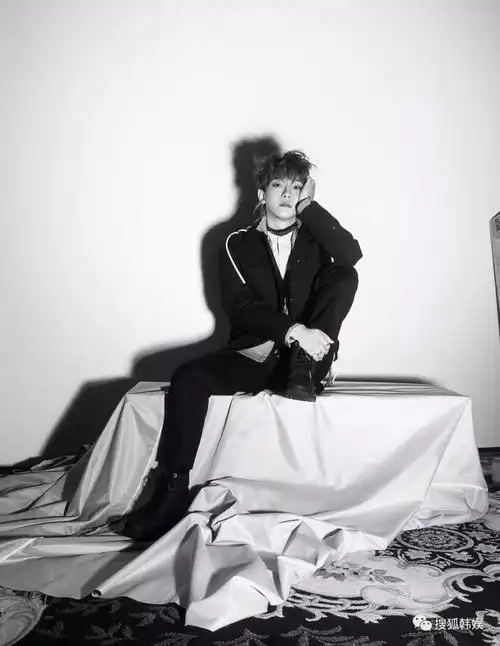 exo成员chen回归预告海报公开正规5辑期待感无限上升