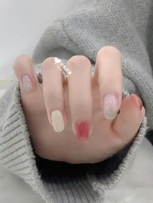 天看了一眼就沦陷的三色跳色美甲