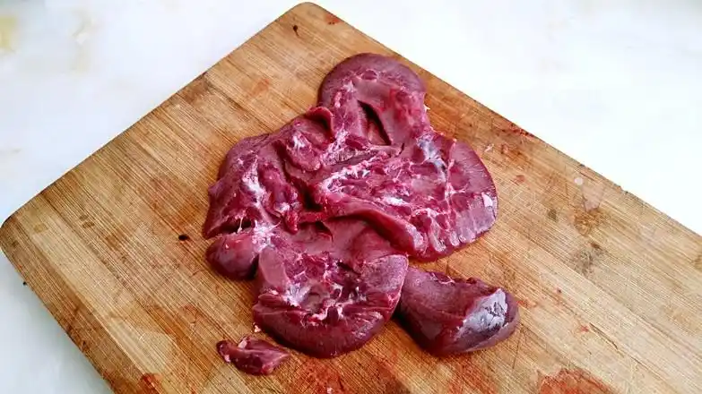 强筋健骨美容汤的家常做法 - 美食杰强筋健骨美容汤做法大全