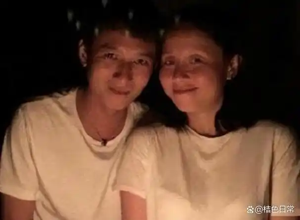 很多人都在问,何炅到底结婚了没有,但其实他早就回应过