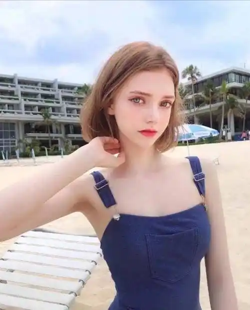 火辣的魔鬼身材乌克兰超模的神仙颜值这种女孩谁不喜欢