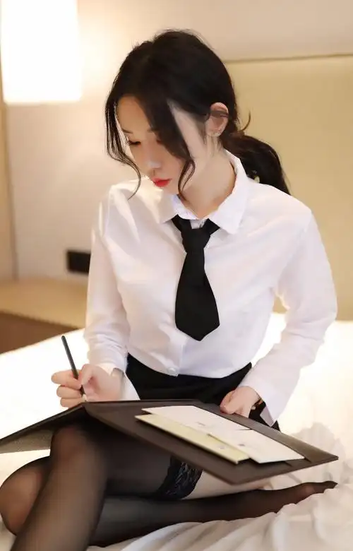 情趣内衣秘书服职业白领紧身包臀裙ol透视夜店表演激情套装