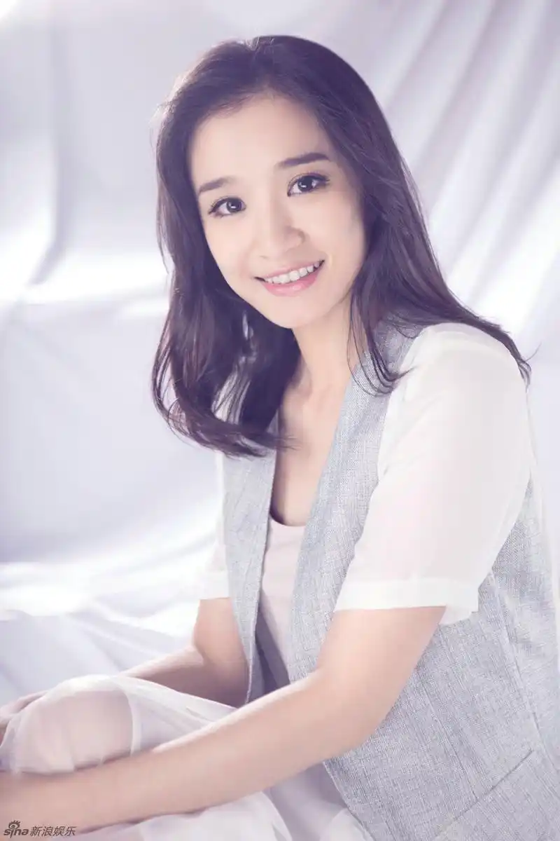 林好宛若灵动仙子般俏丽