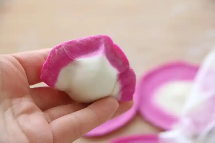 原创新年吃彩色饺子讨个好彩头教你不破皮的技巧以后饺子就这样做